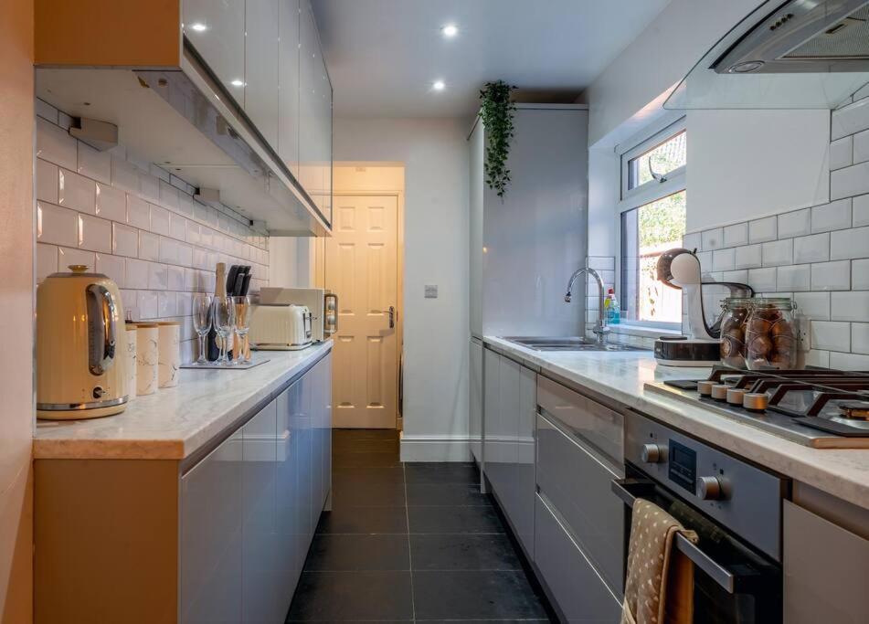 No6 - Beverley - Elegant Townhouse - Central Location 외부 사진