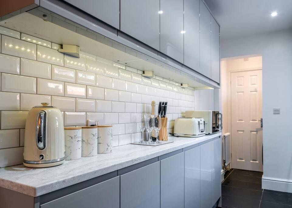 No6 - Beverley - Elegant Townhouse - Central Location 외부 사진